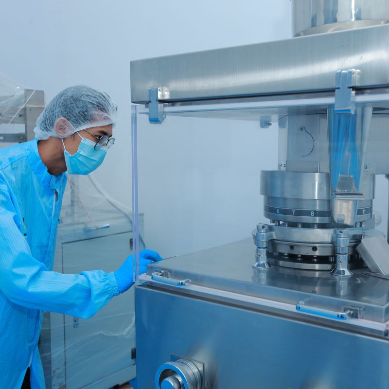 bina produk jenama sendiri